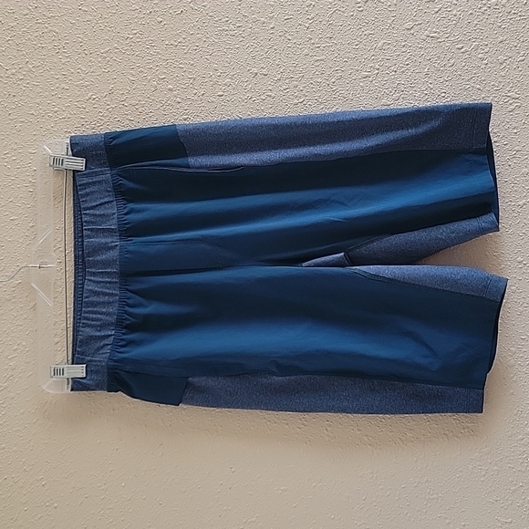 𝅺lululemon Mens Blue Running Shorts - Picture 1 of 4